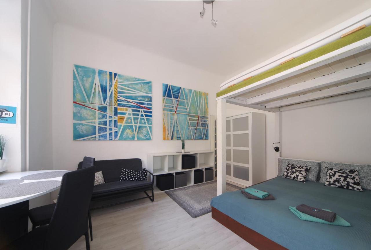 Cosy Studio Apartment With Airconditioner Будапеща Екстериор снимка