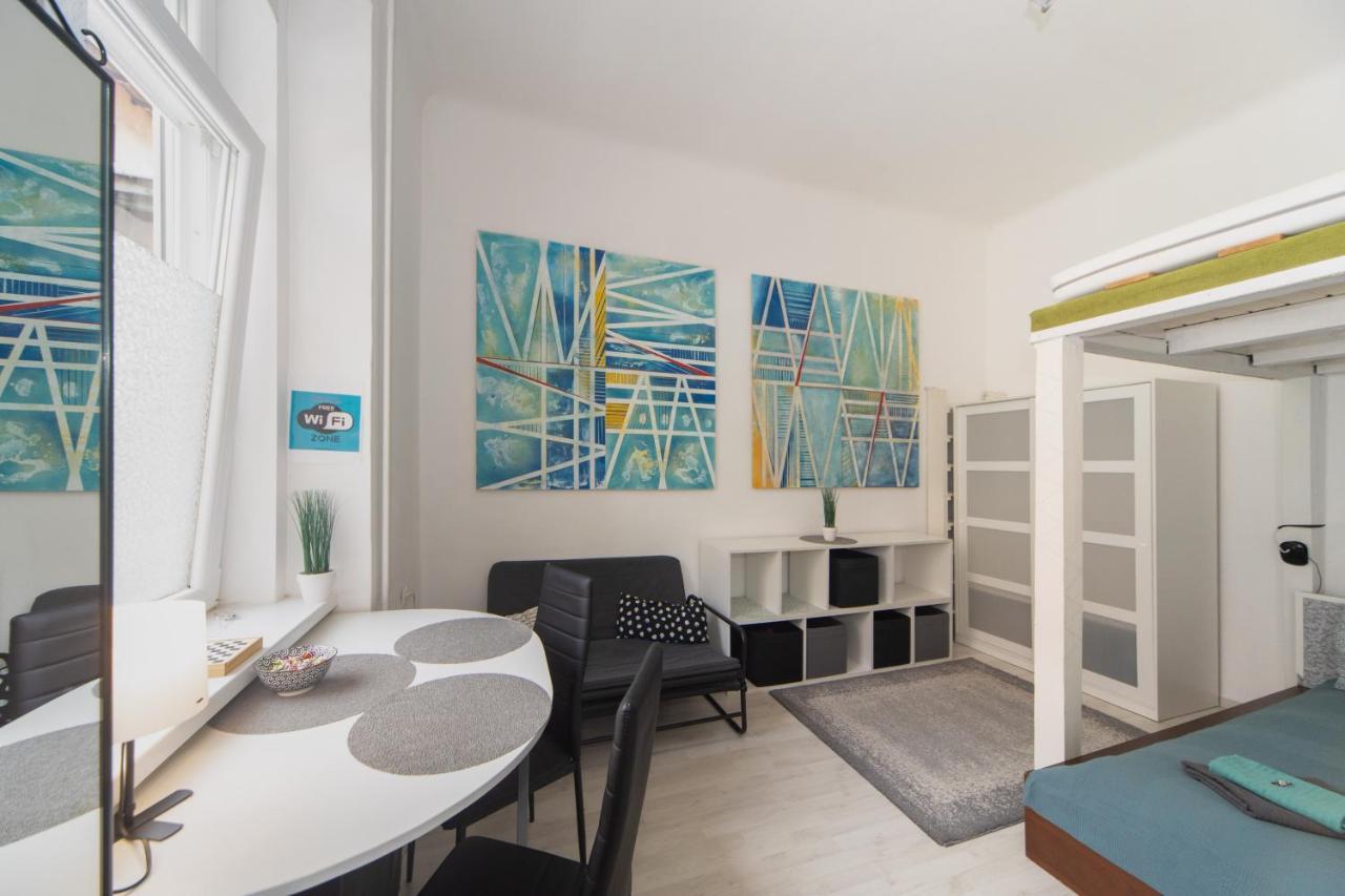 Cosy Studio Apartment With Airconditioner Будапеща Екстериор снимка