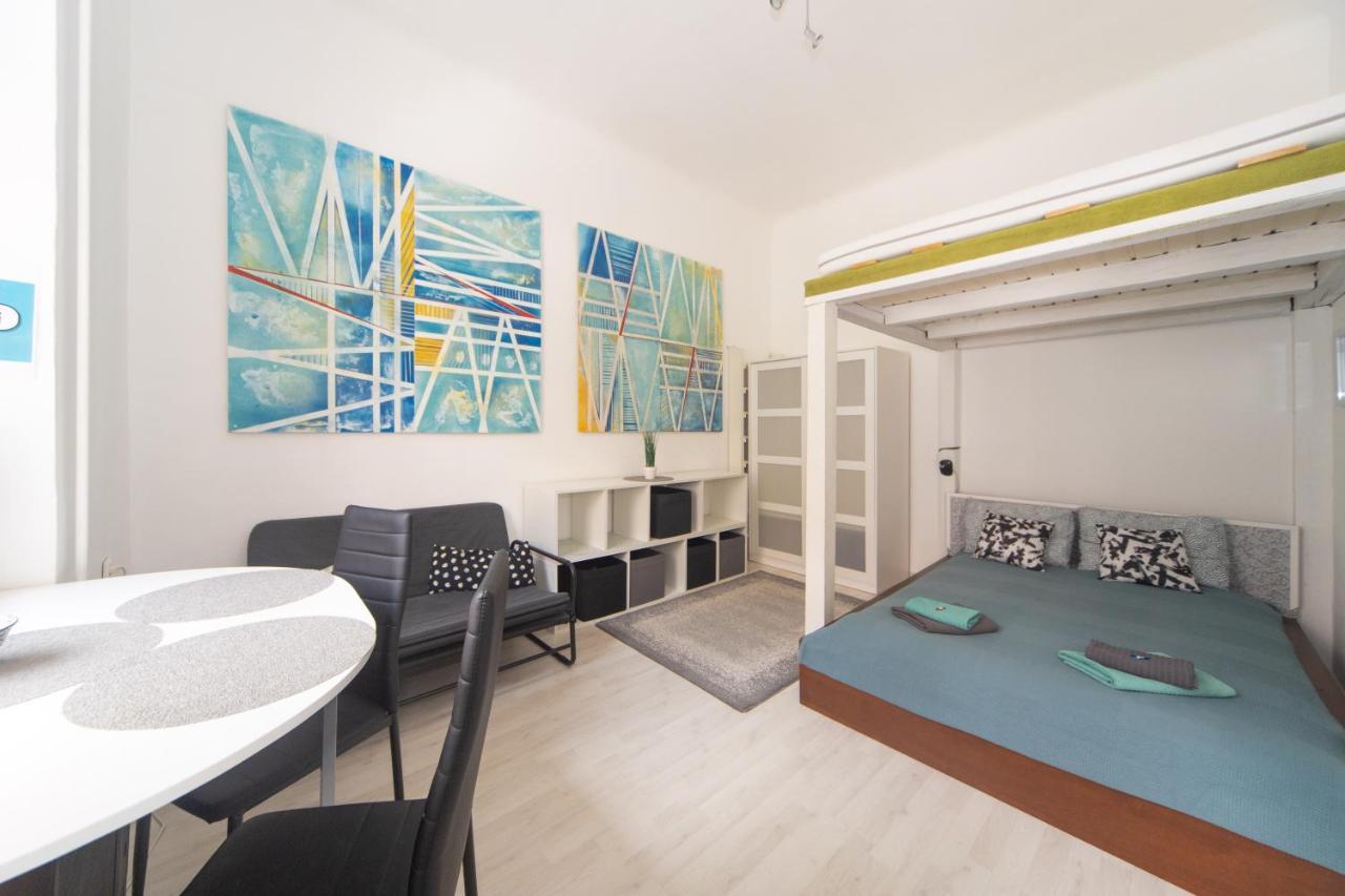 Cosy Studio Apartment With Airconditioner Будапеща Екстериор снимка